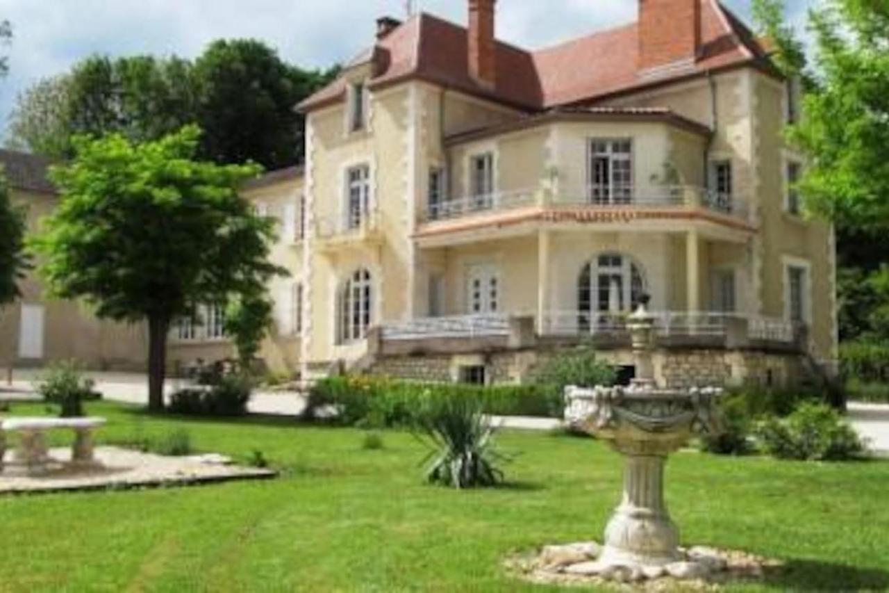 Vue Du Chateau D'Excideuil Bed & Breakfast Exterior photo